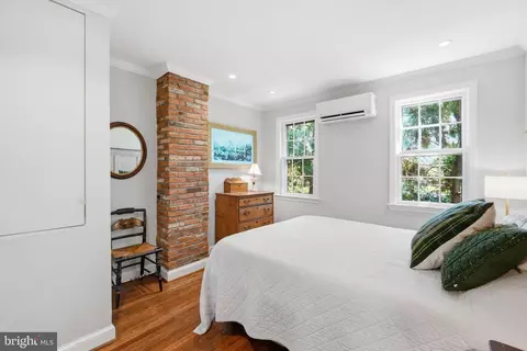 Bedroom - 5 Pomander Walk NW, Washington, DC 20007 photo 1 of 3