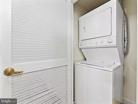 616 E St NW #407, Washington, DC 20004 photo 16