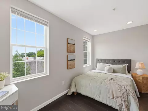 Bedroom - 1705 D St SE #2, Washington, DC 20003 photo 6 of 6