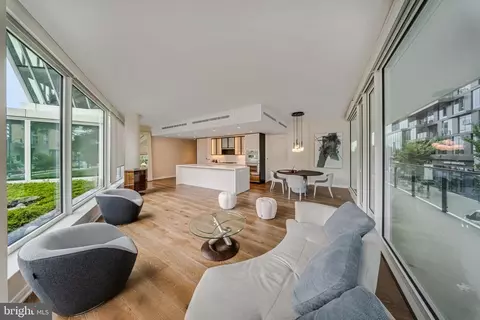 601 Wharf St SW #213, Washington, DC 20024