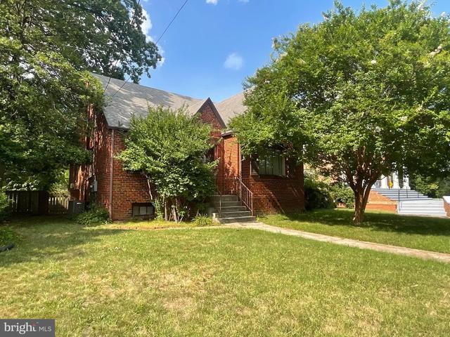 405 Van Buren St NW, Washington, DC 20012