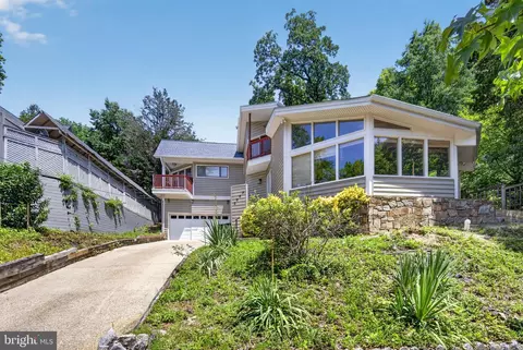2963 Albemarle St NW, Washington, DC 20008