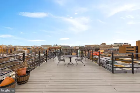 1545 18th St NW #111, Washington, DC 20036