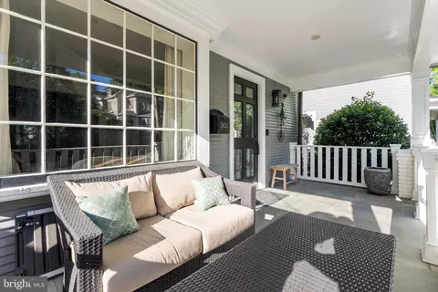 Exterior - 3624 Davis St NW, Washington, DC 20007 photo 2 of 6