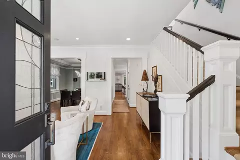 Entry Way - 3624 Davis St NW, Washington, DC 20007 photo 1 of 3