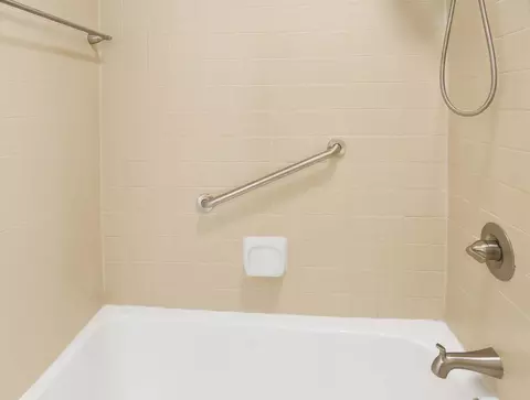 Bath - 140 U St NE, Washington, DC 20002 photo 2 of 3