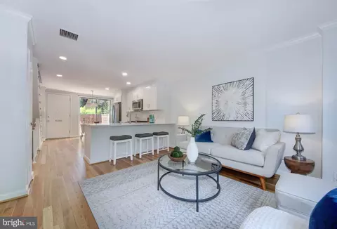 Living - 729 3rd St SW, Washington, DC 20024 photo 1 of 4