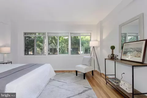 Bedroom - 729 3rd St SW, Washington, DC 20024 photo 4 of 5