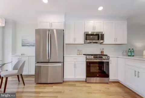 Kitchen - 729 3rd St SW, Washington, DC 20024 photo 2 of 2