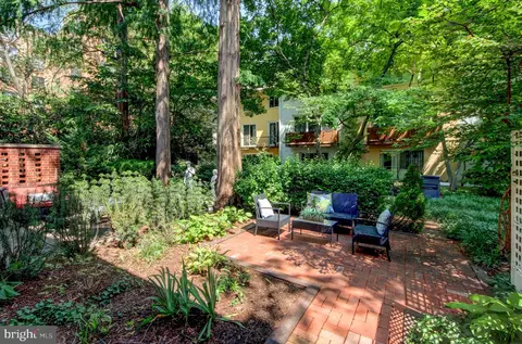Exterior - 729 3rd St SW, Washington, DC 20024 photo 3 of 7