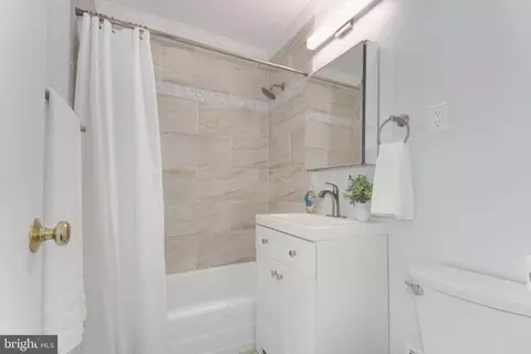 Bath - 729 3rd St SW, Washington, DC 20024 photo 1 of 2