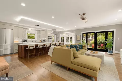 7537 14th St NW, Washington, DC 20012