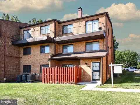 3481 Summit Ct NE #3481, Washington, DC 20018