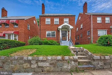 6015 3rd St NE, Washington, DC 20011