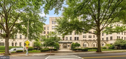 1613 Harvard St NW #215, Washington, DC 20009