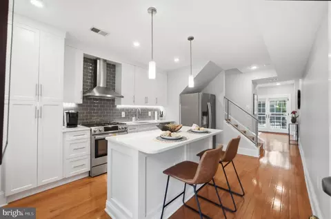Kitchen - 1433 W Street St NW, Washington, DC 20009 photo 2 of 5