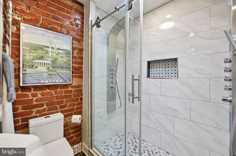 Bath - 1433 W Street St NW, Washington, DC 20009 photo 3 of 4