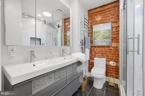 Bath - 1433 W Street St NW, Washington, DC 20009 photo 2 of 4
