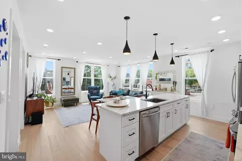 646 Newton Pl NW #203, Washington, DC 20010