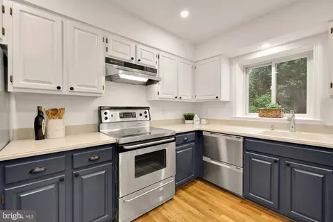 Kitchen - 2313 37th St NW, Washington, DC 20007 photo 2 of 5