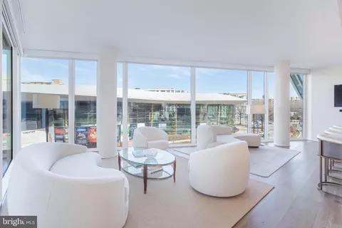 601 Wharf St SW #412, Washington, DC 20024