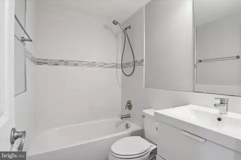 Bath - 1119 Staples St NE, Washington, DC 20002 photo 3 of 3