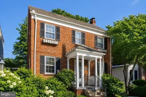 4409 Faraday Pl NW, Washington, DC 20016
