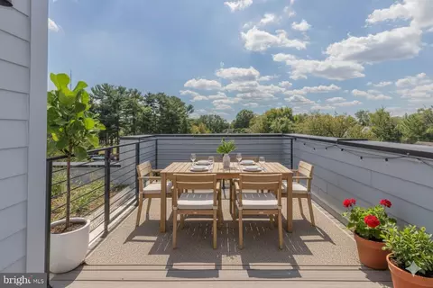 4347 Harrison St NW #PENTHOUSE 8, Washington, DC 20015