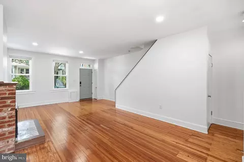 Living - 215 15th St NE, Washington, DC 20002 photo 5 of 5