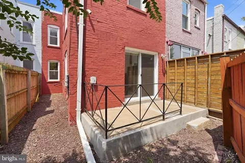 Exterior - 215 15th St NE, Washington, DC 20002 photo 7 of 9