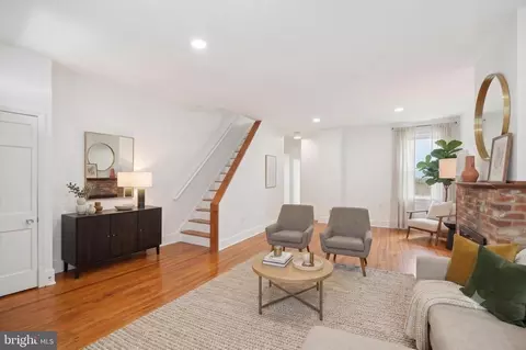Living - 215 15th St NE, Washington, DC 20002 photo 2 of 5