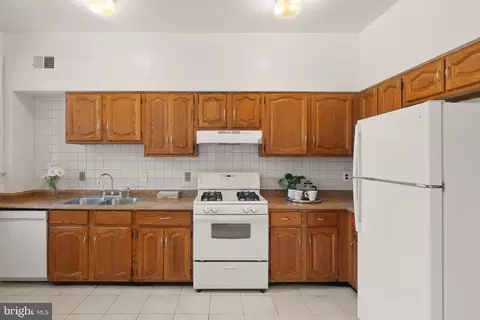 Kitchen - 310 K St NE, Washington, DC 20002 photo 1 of 4