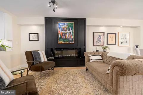700 New Hampshire Ave NW #703, Washington, DC 20037