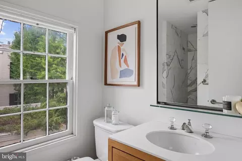 Bath - 1418 33rd St NW, Washington, DC 20007 photo 6 of 7