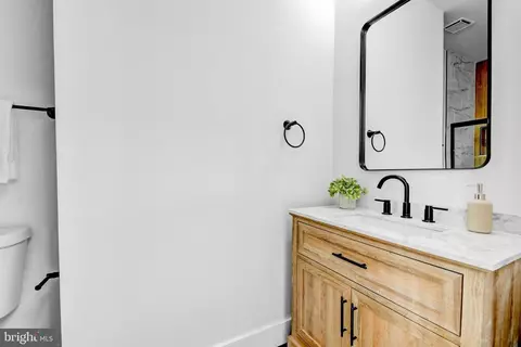 Bath - 517 Florida Ave NE, Washington, DC 20002 photo 3 of 4