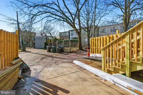Exterior - 517 Florida Ave NE, Washington, DC 20002 photo 7 of 8