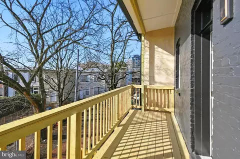 Exterior - 517 Florida Ave NE, Washington, DC 20002 photo 5 of 8