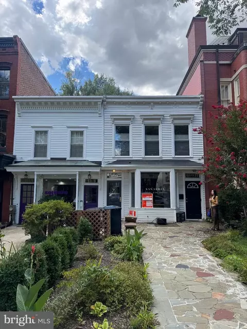 409 E Capitol St SE, Washington, DC 20003 photo 4