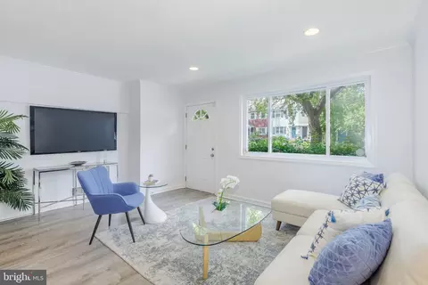 Living - 28 17th St SE, Washington, DC 20003 photo 1 of 1