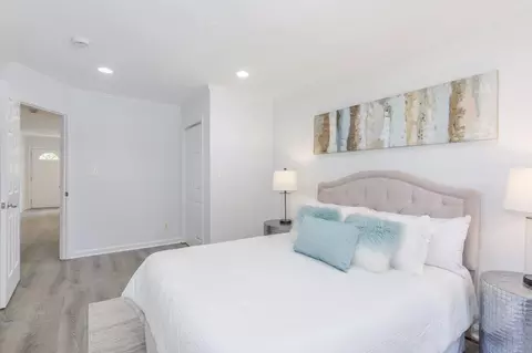 Bedroom - 28 17th St SE, Washington, DC 20003 photo 1 of 1