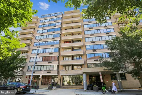 1325 18th St NW #1002, Washington, DC 20036