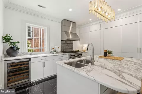Kitchen - 1229 O St NW, Washington, DC 20005 photo 4 of 7