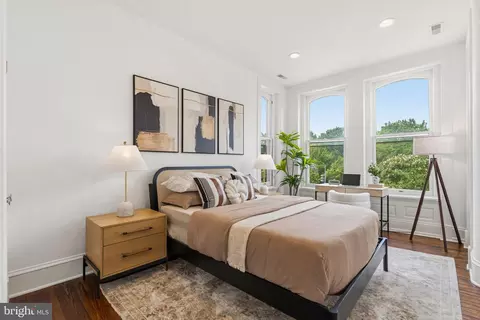 Bedroom - 1229 O St NW, Washington, DC 20005 photo 4 of 5