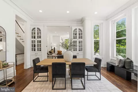 Dining - 1229 O St NW, Washington, DC 20005 photo 2 of 4