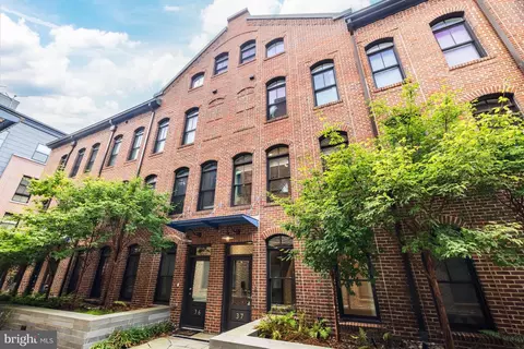 1309 E Street St SE #37, Washington, DC 20003