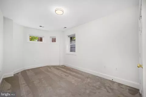 Bedroom - 4561 Macarthur Blvd NW, Washington, DC 20007 photo 5 of 6