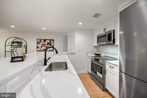 Kitchen - 131 11th St NE, Washington, DC 20002 photo 1 of 7