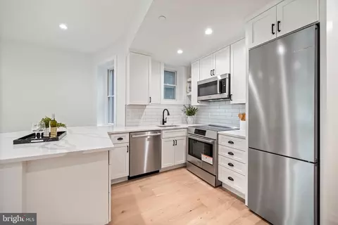 Kitchen - 131 11th St NE, Washington, DC 20002 photo 4 of 7