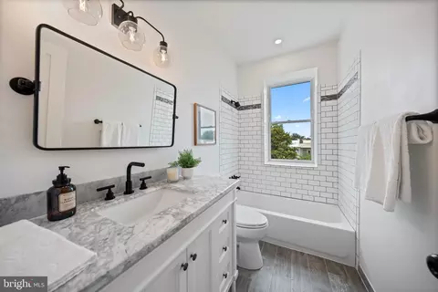 Bath - 131 11th St NE, Washington, DC 20002 photo 6 of 6
