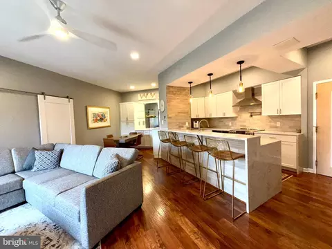 2111 Wisconsin Ave NW #710, Washington, DC 20007